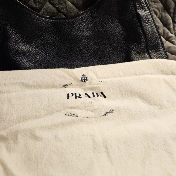 Authenticated Prada Expandable Zip Around Hobo Cervo Leather Navy Blue - Picture 10 of 16